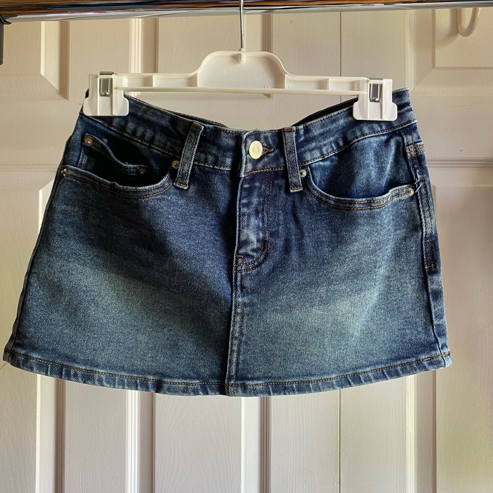 Denim Mini Skirt💫